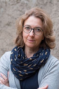 Zwischen Krone und Gefühl: Die Autorin Elisa Jakob über Queen Victoria