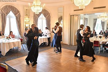 Tee, Tanz und die feine englische Art: Ein Tea Dance in Zürich