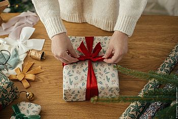 The British Way of Gifting: Kleine Traditionen mit großer Wirkung