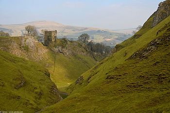 Wasser, Geschichte und Traditionen: Der Peak District im Wandel der Zeit Wasser, Geschichte und Traditionen: Der Peak District im Wandel der Zeit