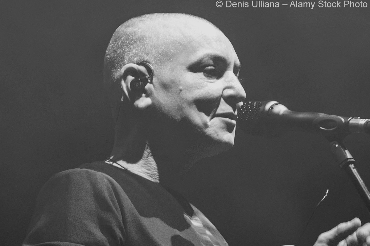 Sinéad O'Connor bei einem Konzert im Jahr 2020